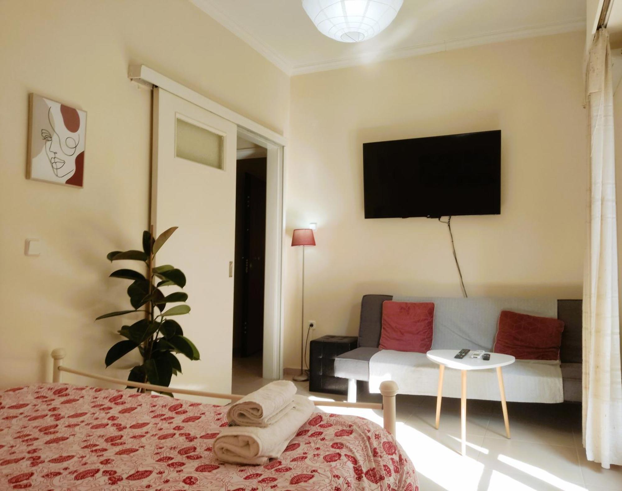 Next To Metro! Bright Apartment With Fully Equipped Kitchen Atenas Exterior foto